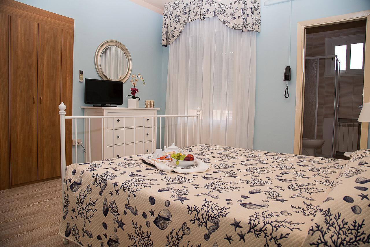Hotel Umberto Rosolina Mare Ngoại thất bức ảnh